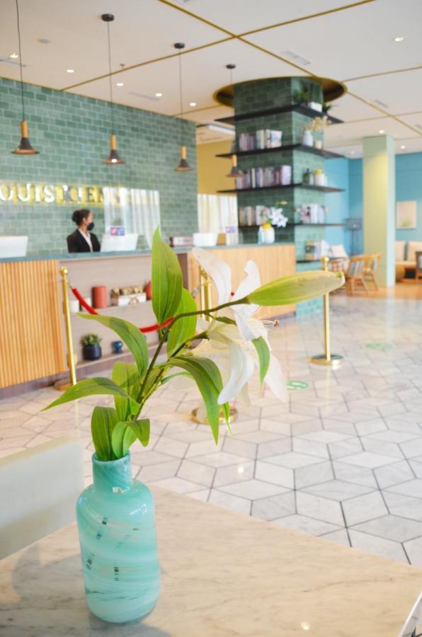 Louis Kienne Hotel Pemuda Semarang Exterior photo